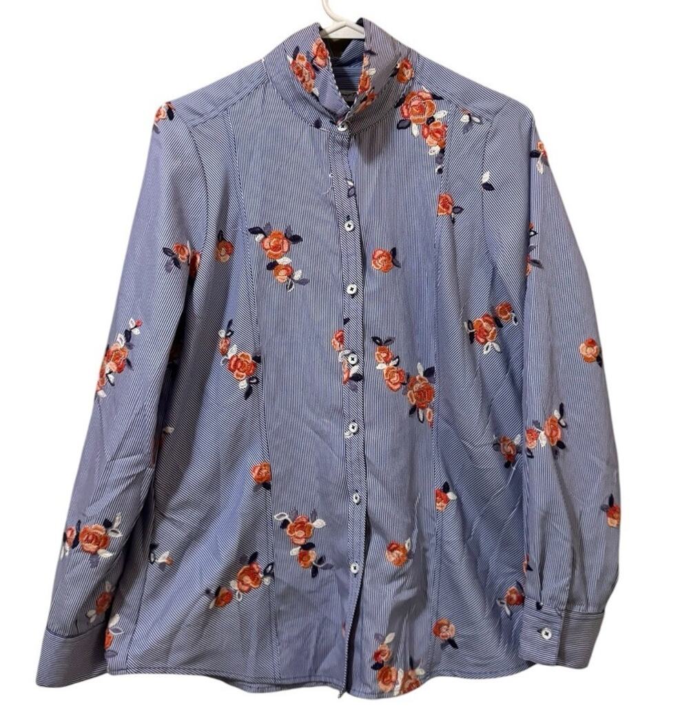 Foxcroft Women Size 10 Button Down Long Sleeve Shirt Embroidered Flowers Chic